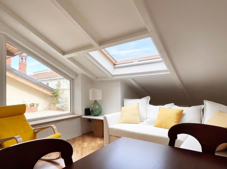 Mansarda Con Terrazzo Centralissima *